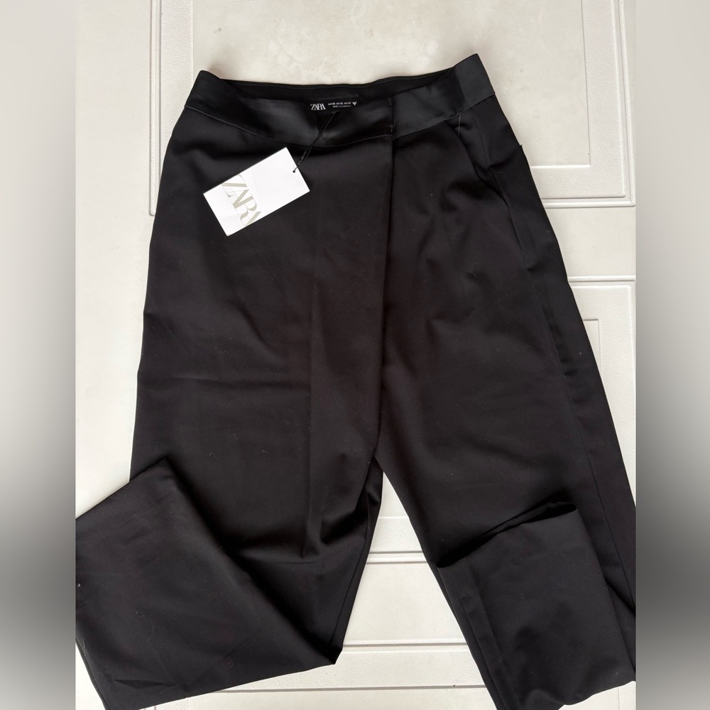 NWT Zara Dress Pants Asymmetrical Waist with Satin Trim Black Size XS‎